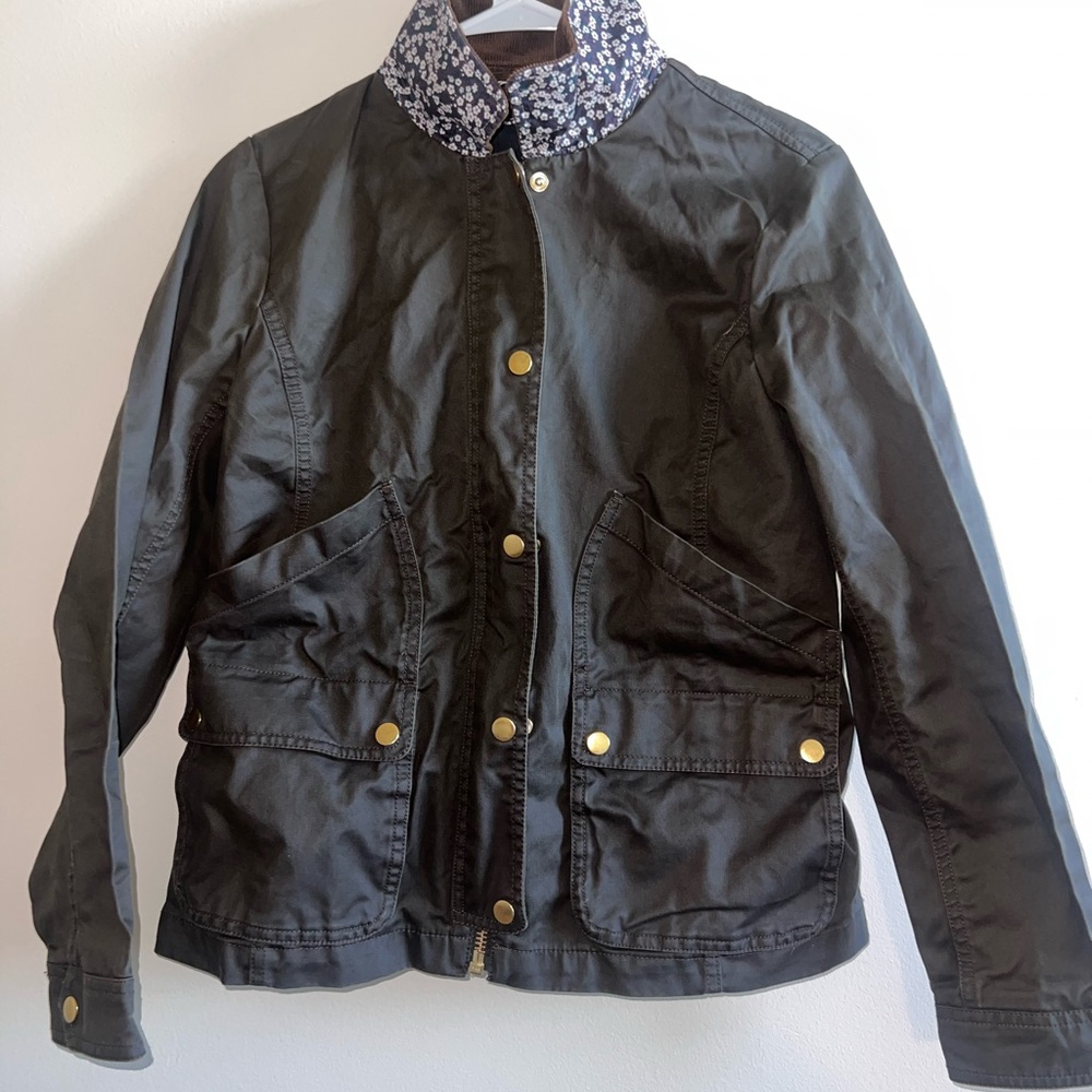 Woman’s Jacket with Floral Collar and Gold Buttons